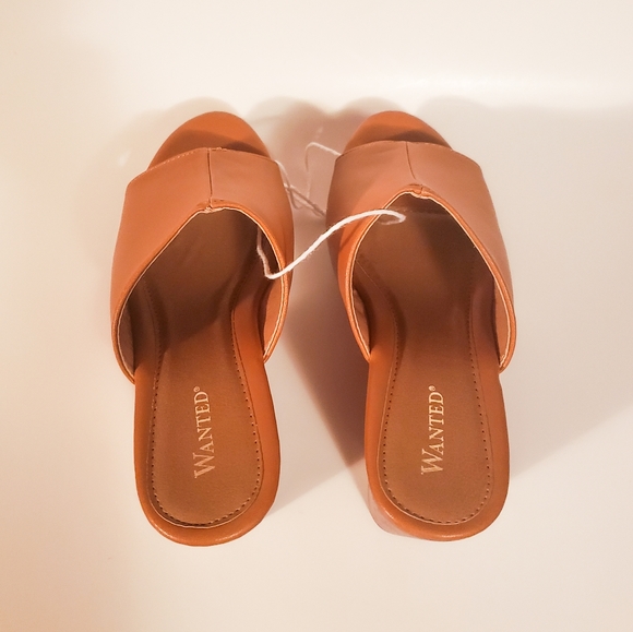 Wanted Tan London Wedges - Picture 3 of 6